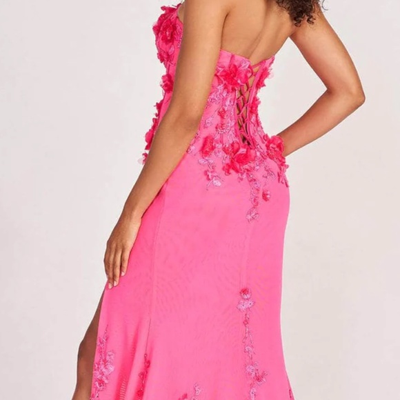 NWT Colette by Mon Cheri Hot Pink Floral Appliqué Gown with Lace Up Corset sz 8 - Picture 4 of 4
